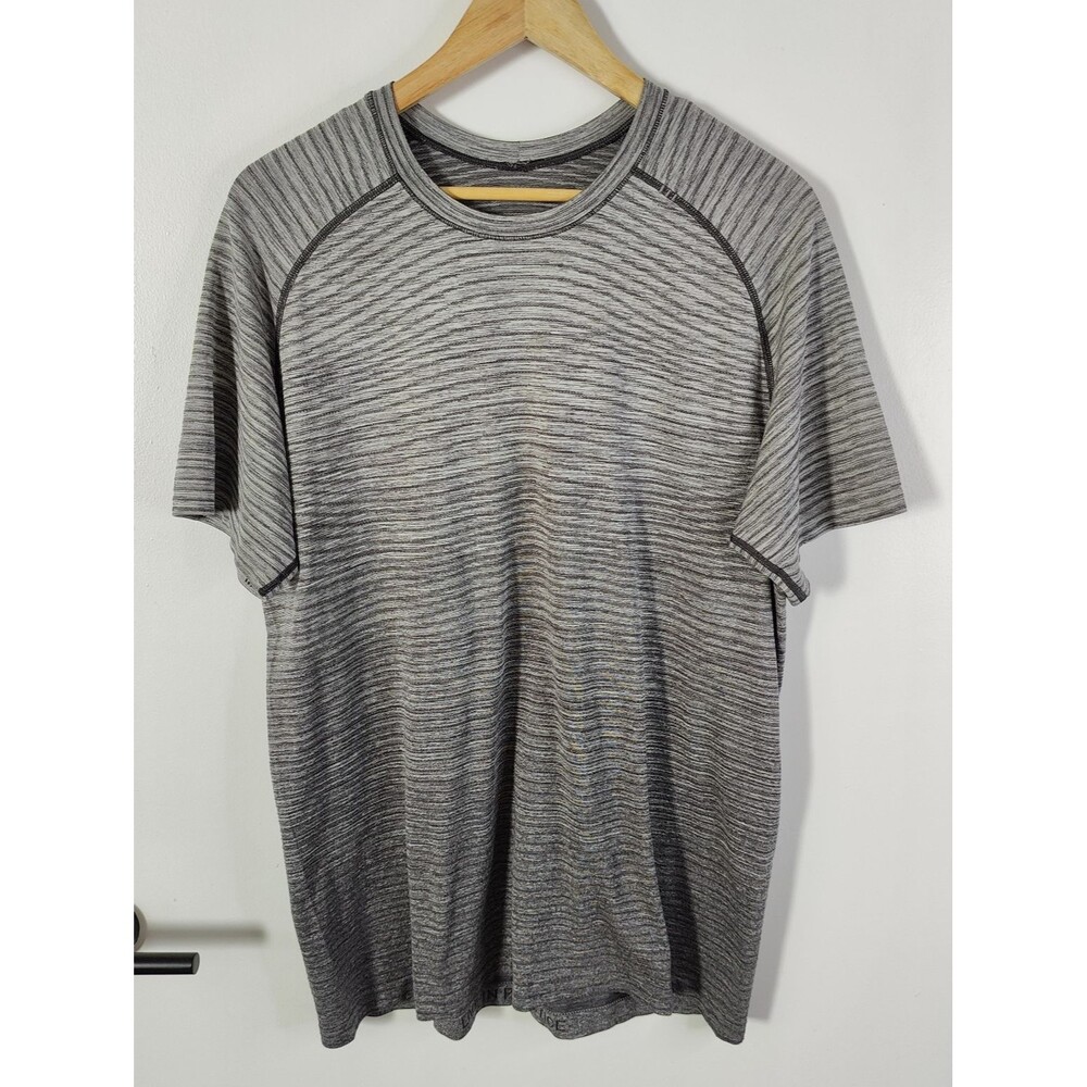 Lululemon Metal Vent Tech Short Sleeve Shirt Mens XL Performance Gym Workout